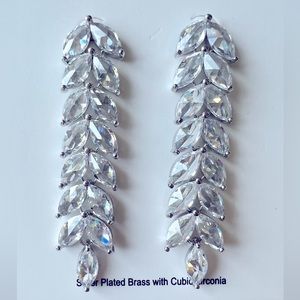 NWT Gemelli Silver Plated Brass Cubic Zirconia Leaf Dangle Drop Earrings